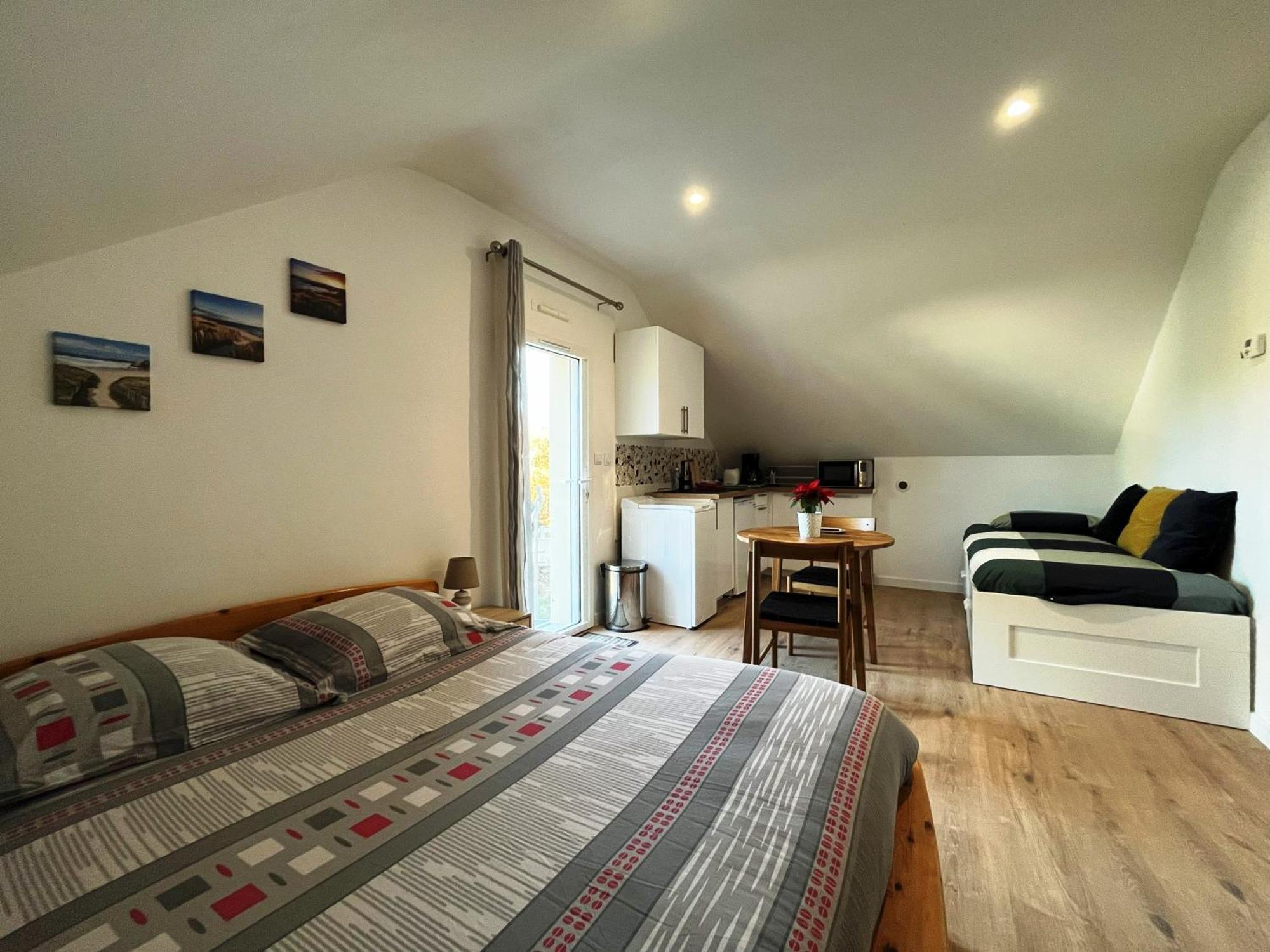Lomener - La Goelette - 1 Appartement Avec 2 Chambres Et 2 Studios A 450M De La Plage 플뢰메르 외부 사진